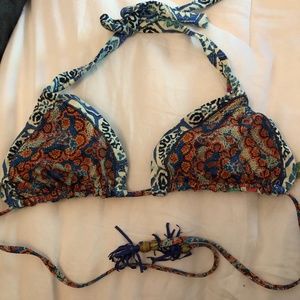MAAJI REVERSIBLE TRIANGLE BIKINI TOP!!!